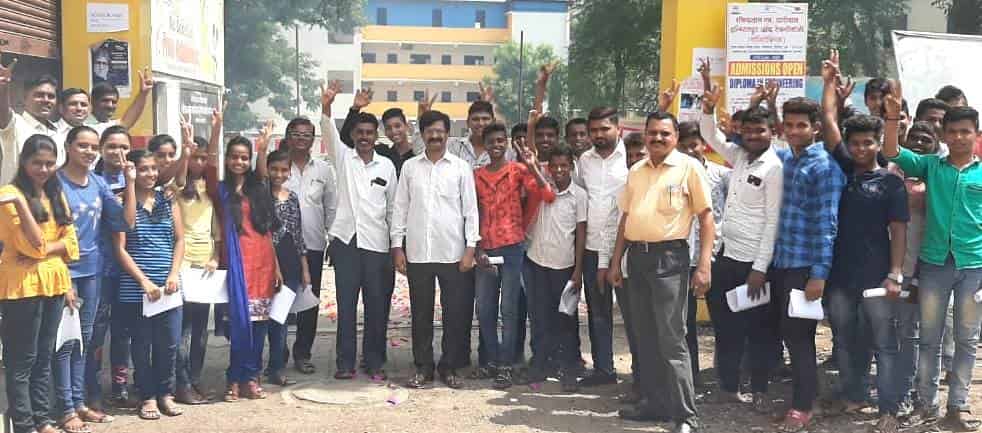 श्रीमती लक्ष्मीबाई तापकीर माध्यमिक विद्यालयाच्या शाळेचा १० वीचा निकाल ९२.८५ टक्के 