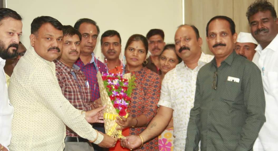 पिंपरी चिंचवड मनपा पतसंस्थेच्या अध्यक्षपदी सीमा सुकाळे तर, सचिवपदी मुकुंद वाखारे यांची निवड