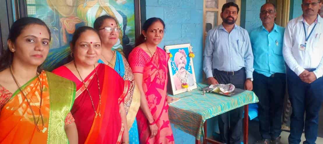 मॉडर्न हायस्कूलमध्ये राजर्षी शाहू महाराज यांची जयंती साजरी