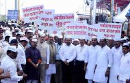 माउलींच्या वारीत आरोग्य विभागाच्या दिंडीने केली जनजागृती