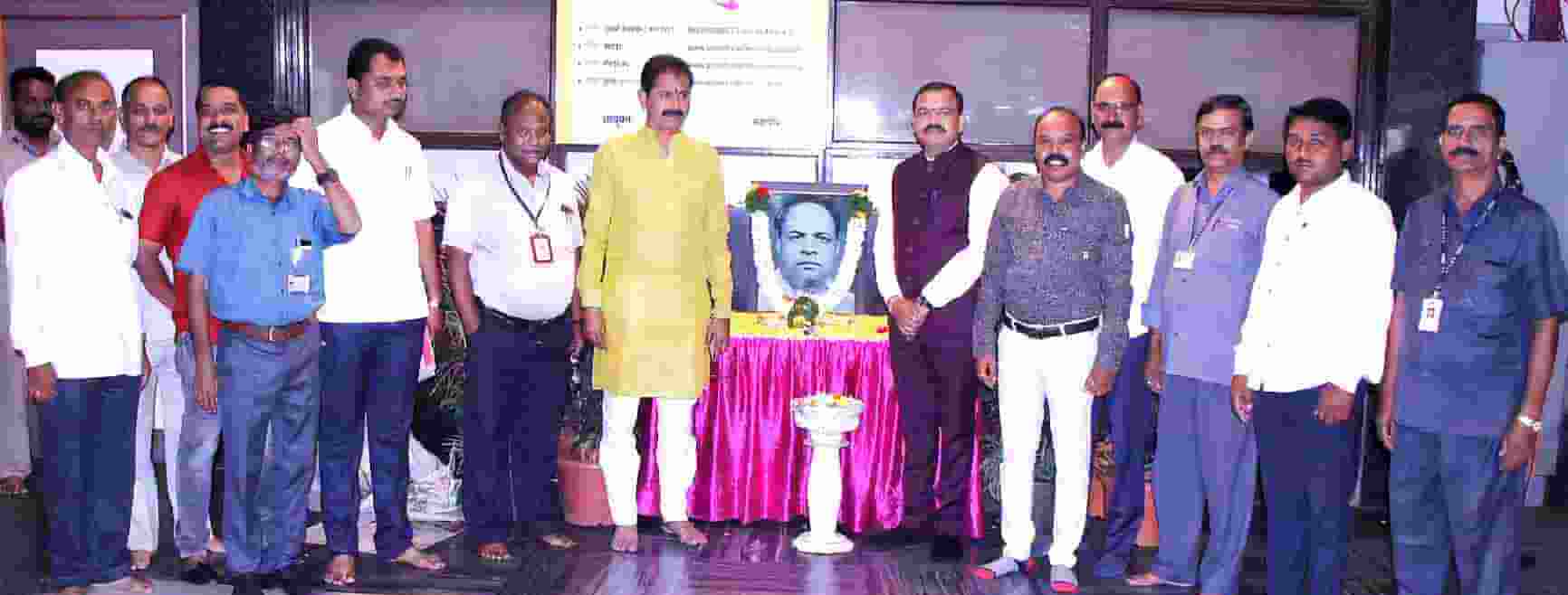 कै. अण्णासाहेब मगर यांच्या स्मृती दिनानिमित्त महापालिकेचे अभिवादन
