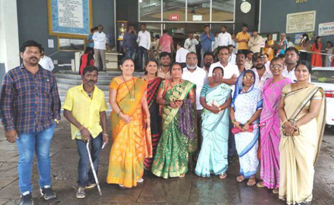 भारीप बहुजन महासंघाने केला आयुक्तांच्या त्या कृतीचा निषेध