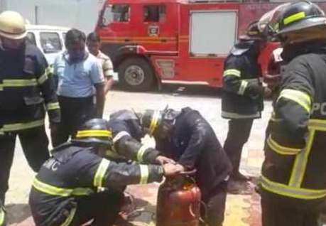 अग्निशमन विभागाच्या सतर्कतेने टळली पुढील घटना