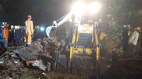 कोंढव्याच्या घटनेची पुनरावृत्ती; आबेगाव येथे सिमाभिंत कोसळून ६ मजुरांचा मृत्यू