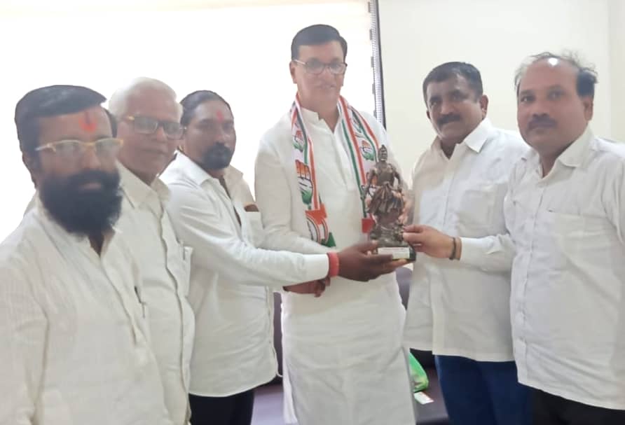 शहरातील काँग्रेस कार्यकर्त्यांना न्याय मिळावा; प्रदेशाध्यक्ष बाळासाहेब थोरातांकडे जेष्ठ नेत्यांची मागणी