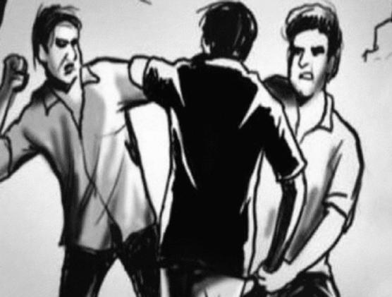 गाडीला धक्का लागला म्हणून ते उठले त्या तरुणाच्या जीवावरच