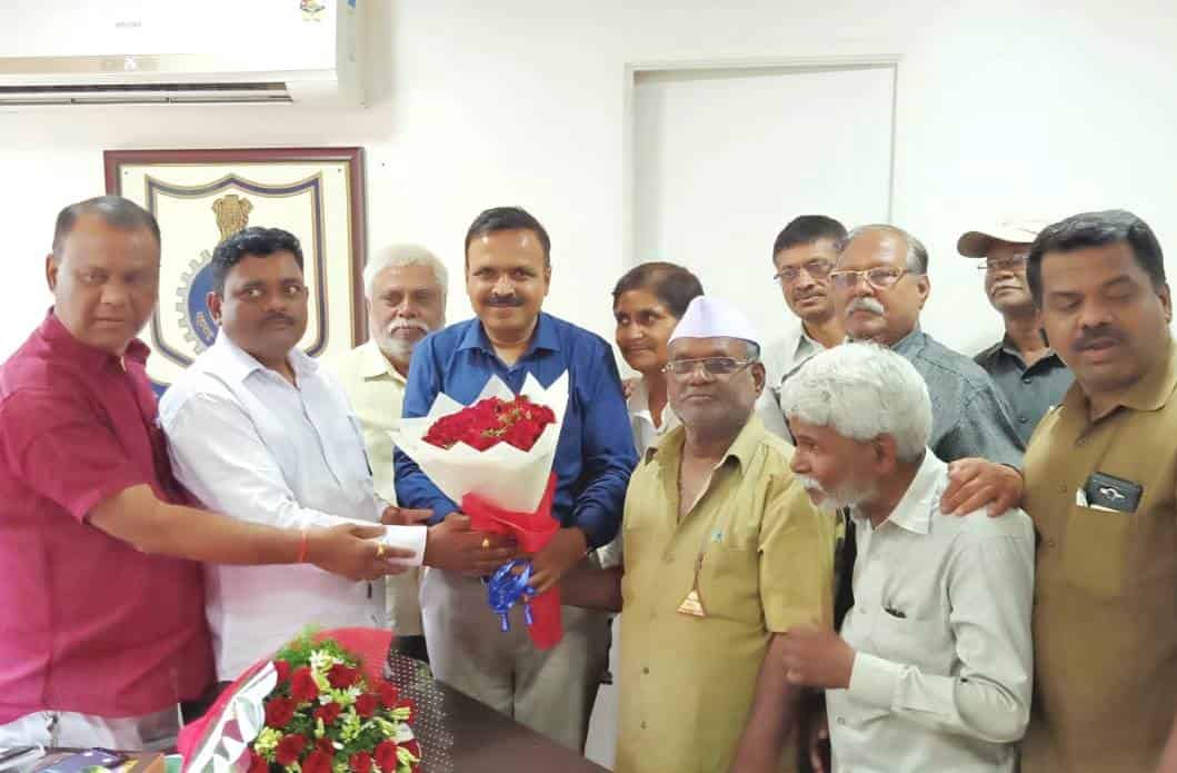 बोगस इन्शुरन्स खरेदी व विक्री करणाऱ्यांवर आर.टी. ओ. गुन्हे दाखल करणार - अजित शिंदे