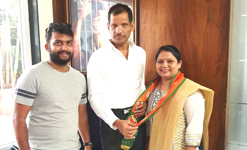 प्रशांत शितोळेंची चुलत बहिण आणि भाच्याचा भाजपमध्ये प्रवेश; आ. जगताप यांचे धक्कातंत्र