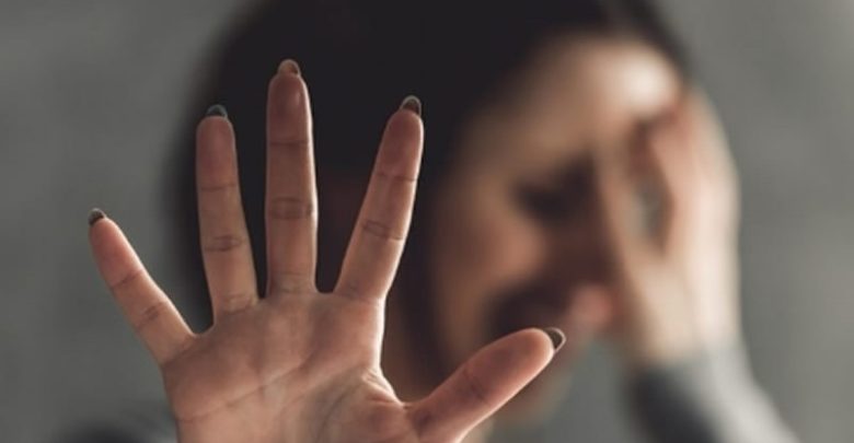 सोशल मीडियाद्वारे ओळख पडली महागात; इसमाने केला बलात्कार