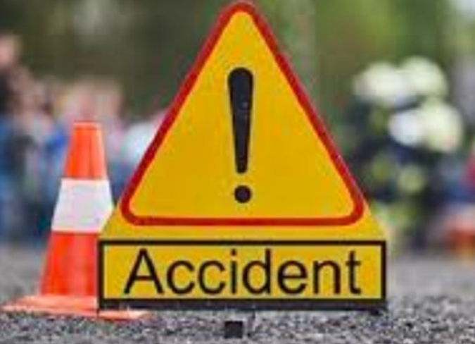 कचरा वाहतूक करणा-या वाहनाची दुचाकीला धडक; पाच वर्षाचा बालक ठार; आजीचा पालिकेत हंबरडा