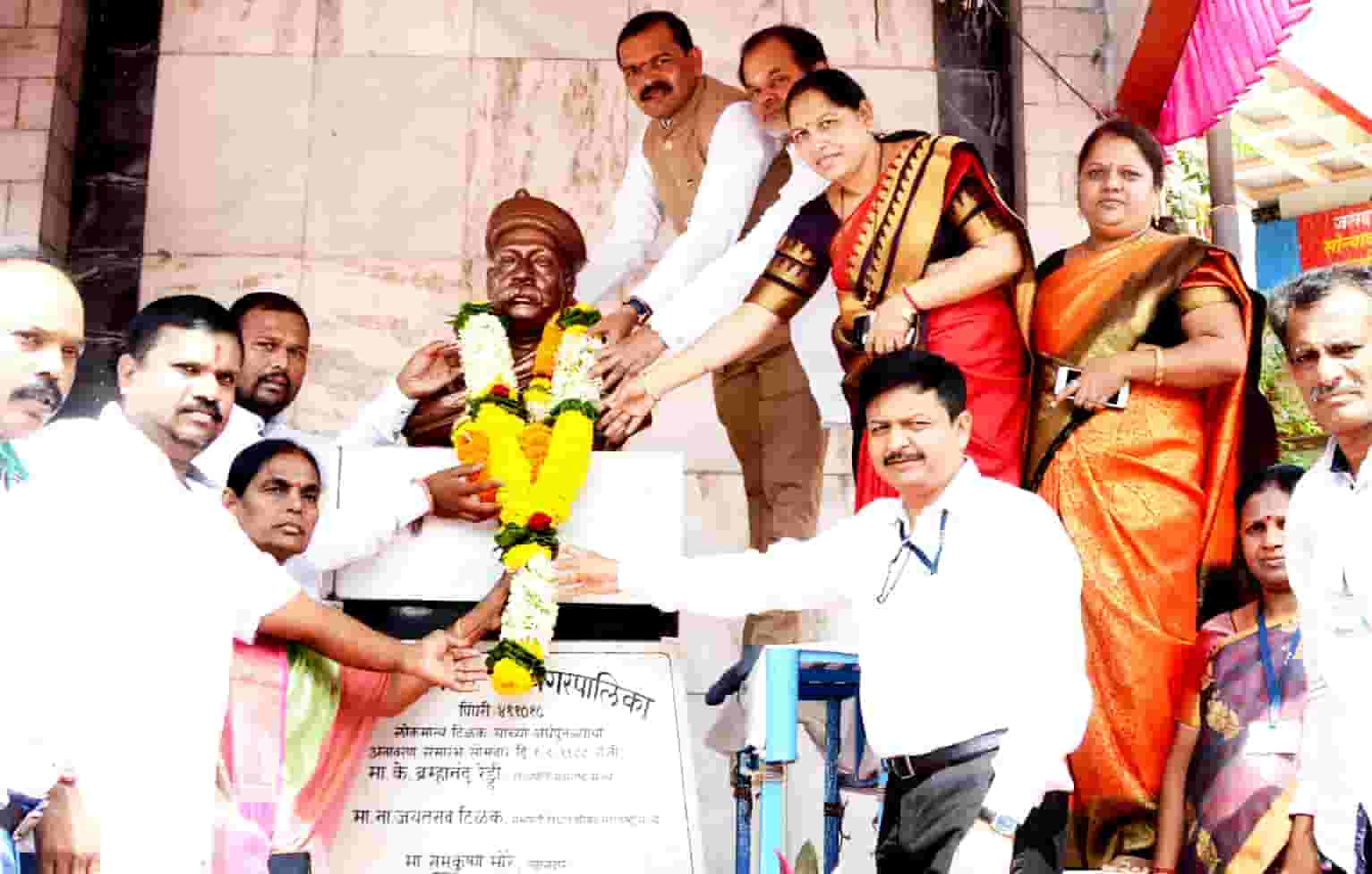 लोकमान्य टिळकांच्या पुण्यतिथीनिमित्त महापालिकेचे अभिवादन
