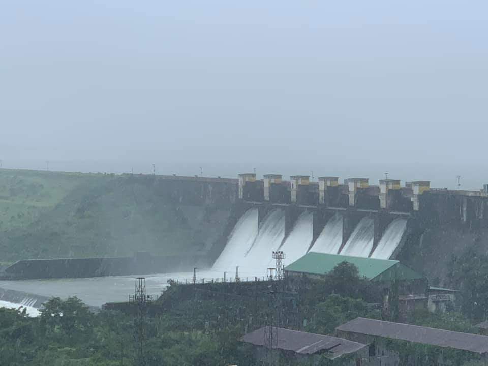 शहरातील धरणातून पाण्याचा विसर्ग; नदीकाठच्या रहिवाश्यांनी सावध राहण्याचे महापालिकेचे आवाहन