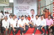 सत्ताधारी नगरसेवकाचे उपोषण अनं विरोधी पक्षाचा पाठींबा