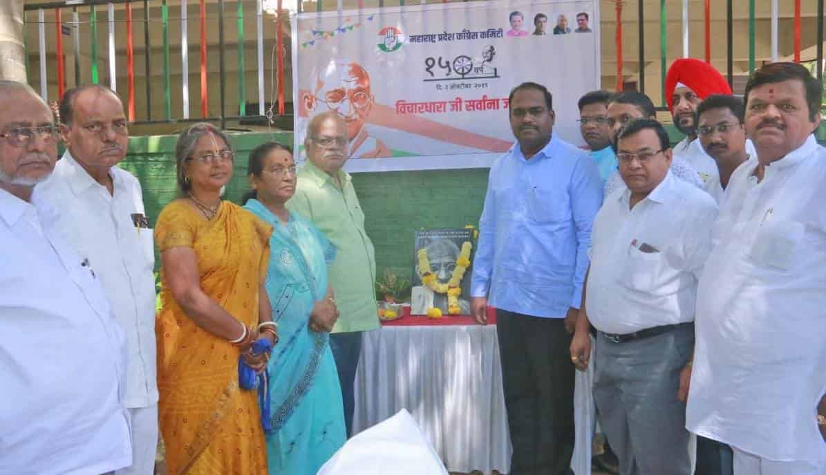 म. गांधींचा राष्ट्रपिता असा उल्लेख प्रथम नेताजींकडूनच - रत्नाकर महाजन