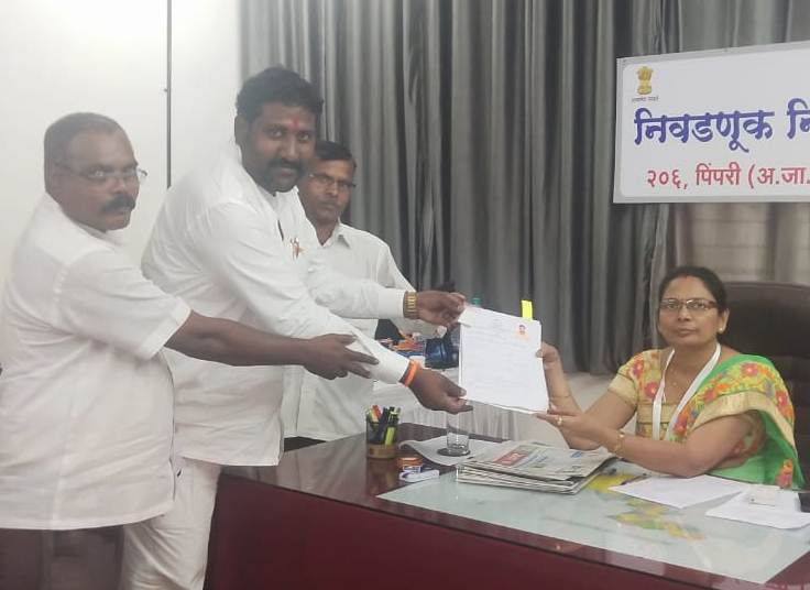 शिवशाही व्यापारी संघाच्या युवराज दाखलेंनी भरला अपक्ष अर्ज