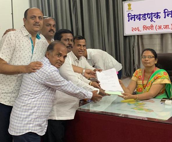 नेत्यांचे व मतदारांचे आशीर्वाद अन कार्यकर्त्यांच्या बळावर विजय निश्चित - आण्णा बनसोडे