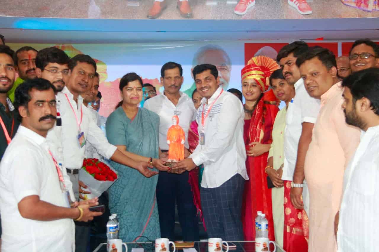 अर्थव्यवस्था पाच ट्रिलीयन डॉलरपर्यंत नेण्यासाठी महाराष्ट्राला महत्वपूर्ण योगदान द्यावे लागेल - खा. पूनम महाजन
