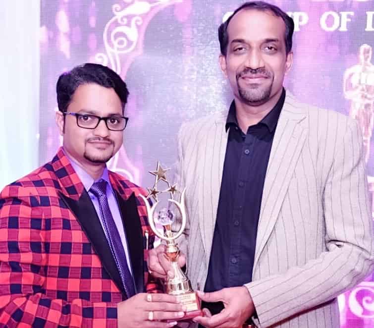 आय.आय.बी.एम. ग्रुप ऑफ इंस्टीट्यूटचे विभागप्रमुख अमोल भागवत यांना '२०१८-१९ चा उत्कृष्ट प्रतिसाद, कामाशी एकनिष्ठ' या पुरस्कारांनी सन्मानित