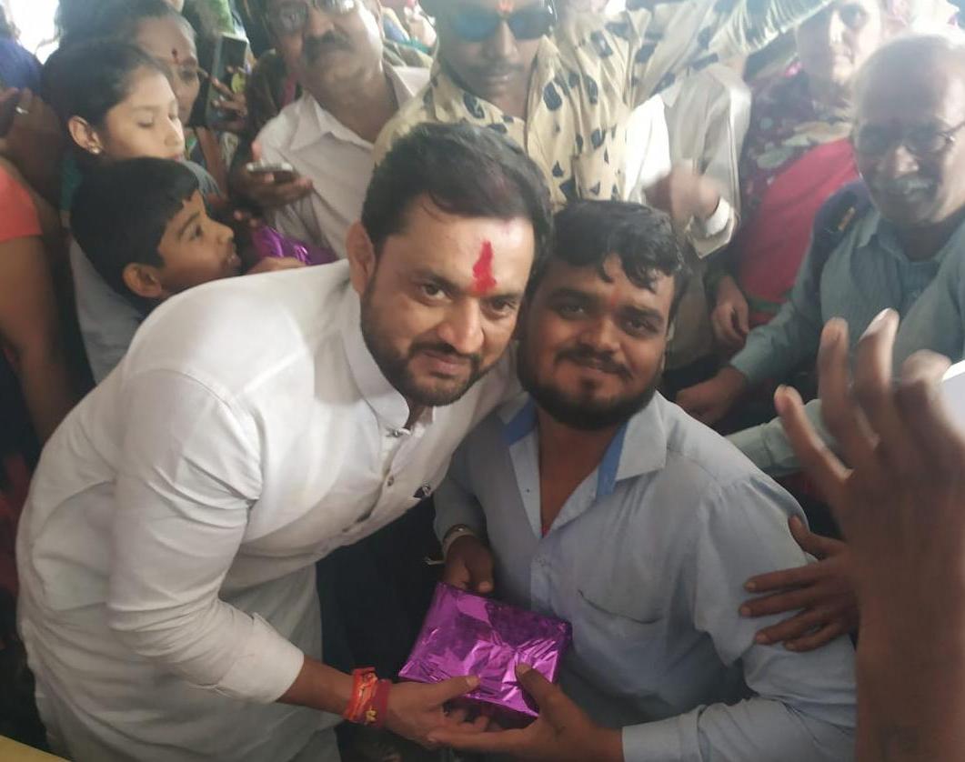 दिव्यांग बांधवांच्या स्वावलंबनासाठी लोकप्रतिनिधींनी पुढाकार घ्यावा - आ. सुनिल शेळके
