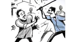 महावितरणच्या कर्मचाऱ्याला कारमधून आलेल्या दोघांनी केली मारहाण...