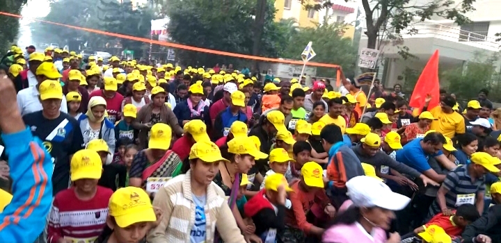 चिंचवडमधील मिनी मॅरॉथॉनला मोठा प्रतिसाद...