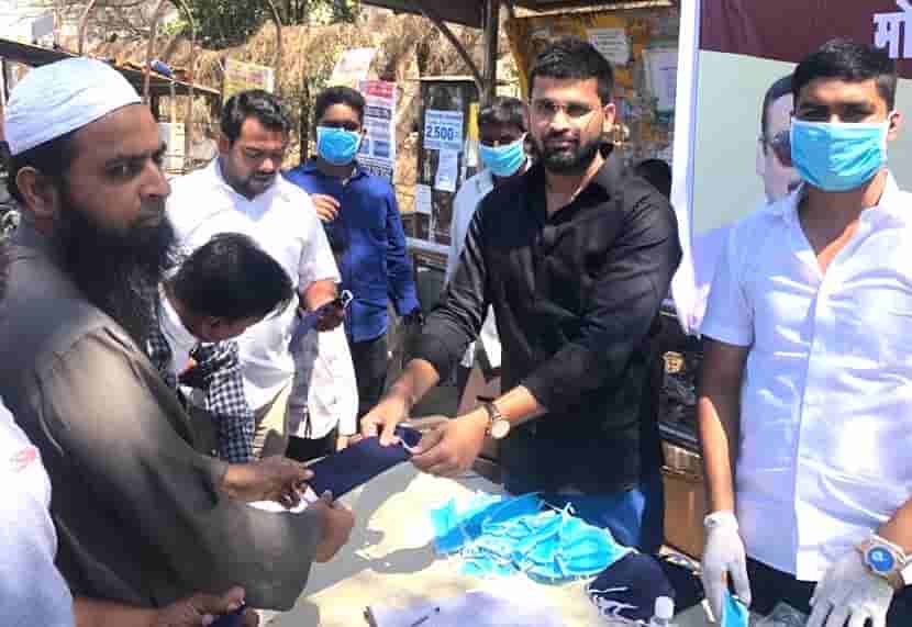 करोना या संसर्गजंन्य आजाराच्या पार्श्वभूमीवर बोपखेलमध्ये मोफत मास्क वाटप...