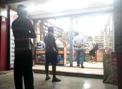 चिंचवडेनगर, वाल्हेकरवाडी परिसरातील मेडिकल दुकानदार कोरोनाप्रती अनभीज्ञ आहेत ?