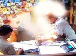 पिंपरीत मोबाईल दुकानातील कर्मचाऱ्याच्या तोंडात बॅटरीचा स्फोट...