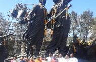 संत तुकाराम महाराज बीजेनिमित्त महापालिकेचा महाराजांच्या पुर्णाकृती पुतळयास पुष्पहार अर्पण...