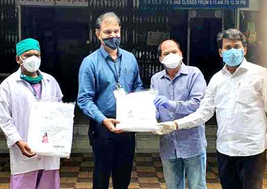 अप्सरा फेम अभिनेत्री सोनाली कुलकर्णीची वायसीएमला ९५ पीपीई किटची मदत...