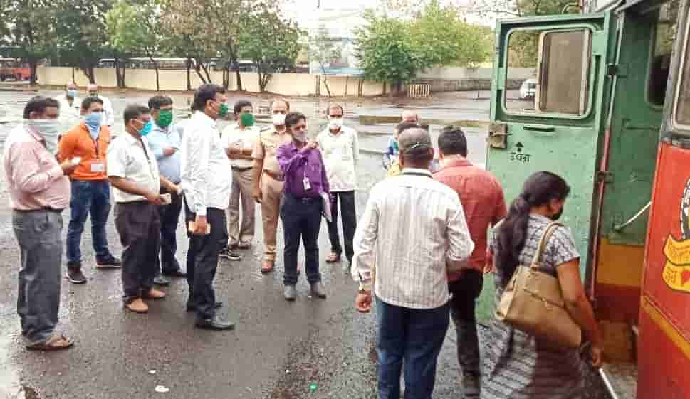 महापालिकेने मध्यप्रदेशातील ३५ नागरिकांची मूळगावी केली रवानगी...