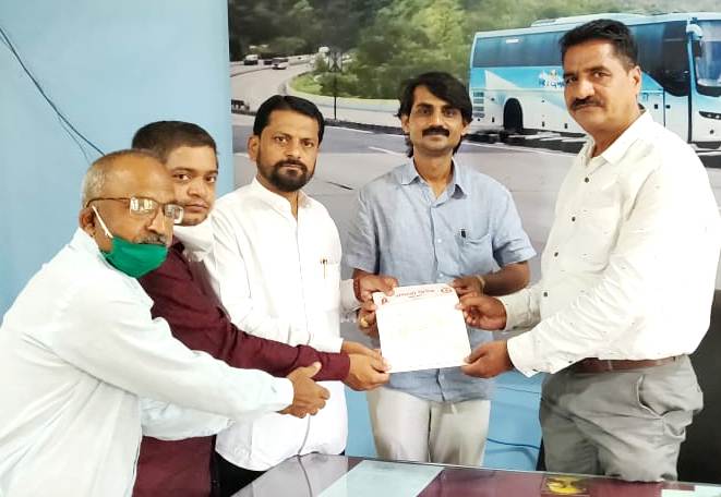 लॉकडाऊन दरम्यान बंद असणाऱ्या एसटीच्या प्रवासी पासची मुदत वाढवून द्या - संभाजी ब्रिगेड...