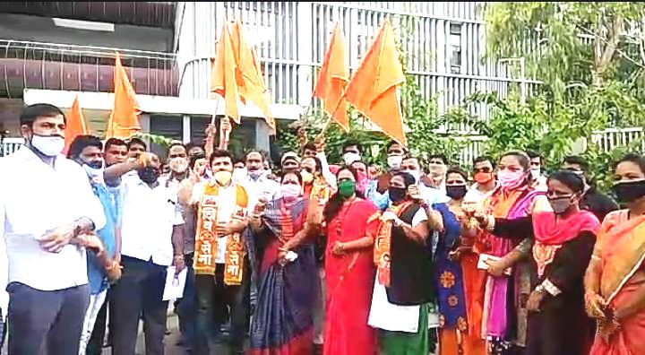 भाजपच्या व्यंकय्या नायडूंच्या त्या वक्तव्याचा शहर शिवसेनेकडून निषेध...