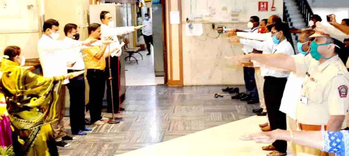 पालिकेची सदभावना दिनानिमित्त शपथ अनं दिवंगत पंतप्रधान राजीव गांधींच्या जयंतीनिमित्त अभिवादन...!