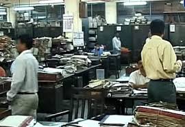 भ्रष्ट व कामचुकारपणा करणाऱ्या कर्मचाऱ्यांवर टांगती तलवार; मोदी सरकारची वक्रदृष्टी...