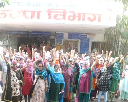 विविध मागण्यांसाठी पिं. चिं. महापालिका नर्सेस फेडरेशनचे काम बंद आंदोलन...
