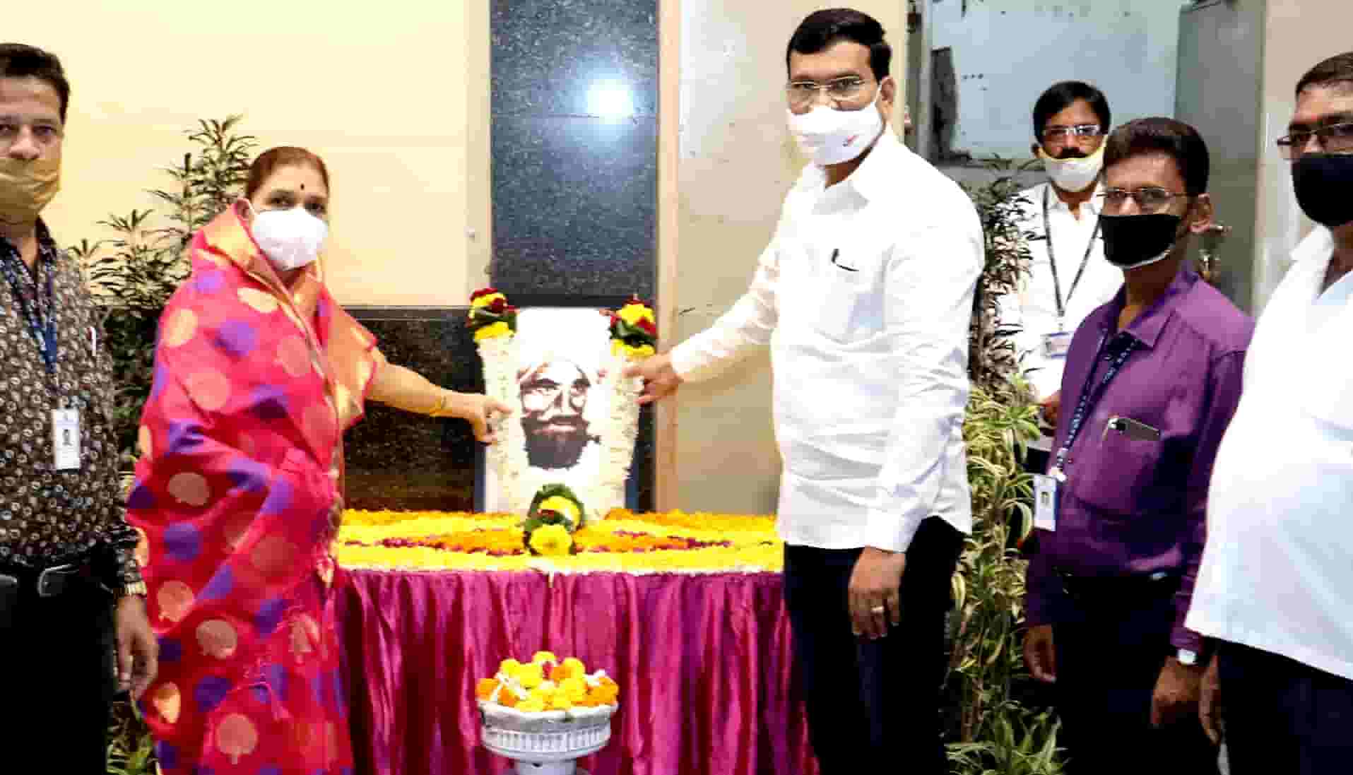 राजे उमाजी नाईक यांच्या जयंतीनिमित्त महापालिकेचे अभिवादन...