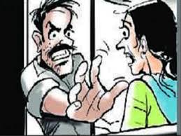 पन्नाशीतील व्यक्तीची विवाहितेला लग्नाची गळ; नकार देताच धमकी...
