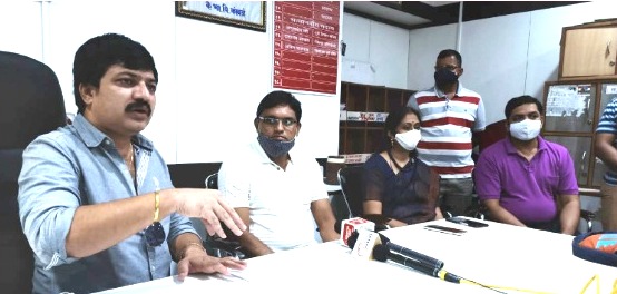'फी' साठी एल्प्रो इंटरनॅशनल स्कुलच्या व्यवस्थापनाकडून पालकांना मानसिक त्रास...