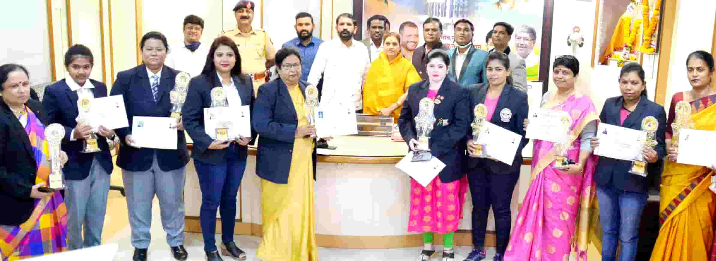चांगले काम करणा-याच्या पाठीवर शाबासकीची थाप दिलीच पाहिजे - महापौर ढोरे...