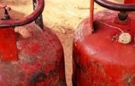 रावेतमध्ये धोकादायक पद्धतीने सिलिंडरमध्ये गॅस भरून बेकायदेशीर विक्री..