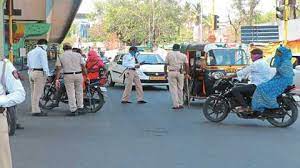 सजा बेशिस्तांना; महसूल पालिकेला..