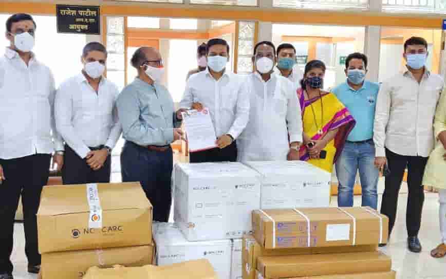 पर्यटनमंत्री आदित्य ठाकरेंकडून महापालिकेच पाच व्हेंटीलेटरची मदत...