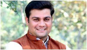 नॉन कोविड रुग्णांच्या उपचारासाठी डी. वाय. पाटील रुग्णालय ताब्यात घ्या..