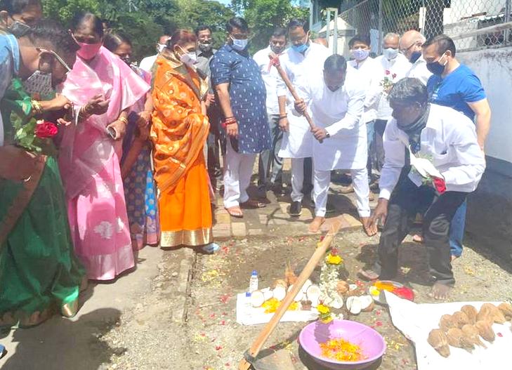 स्थानिक नगरसेवकांच्या प्रयत्नांमुळे प्रभाग १३ मध्ये अर्बन स्ट्रीट अंतर्गत रस्त्यांचा विकास..