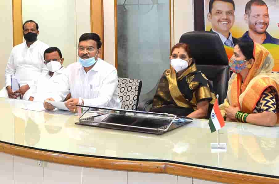 तीन हजारांच्या आर्थिक मदतीवरून पालिका आयुक्त सत्ताधाऱ्यांच्या रडारवर..