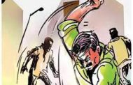 फरशीचा तुकडा, दगड व काचेच्या बाटलीने तरुणाला बेदम मारहाण..