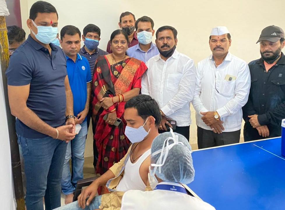 पिंपळे सौदागरमध्ये 'कोव्हिड लसीकरण आपल्या दारी' मोहिमेचा प्रारंभ..