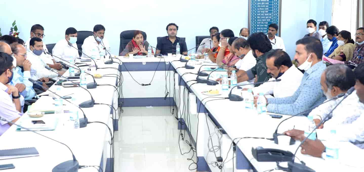 प्रभागातील मोकाट कुत्र्यांचा बंदोबस्त करा..