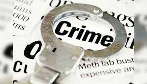 लघुशंका करताना तरुणाला लाकडी दांडक्याने मारहाण..